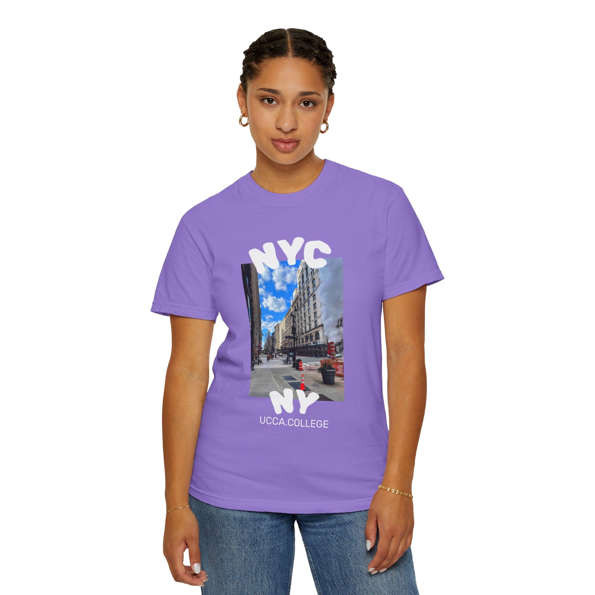 Madison Ave Steam – NYC Street Scene Tee - Womens Violet / S T-Shirt